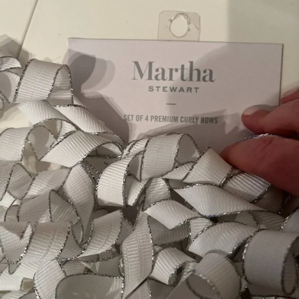 Martha Stewart Premium Curly Bows (4)‎ – White and Silver